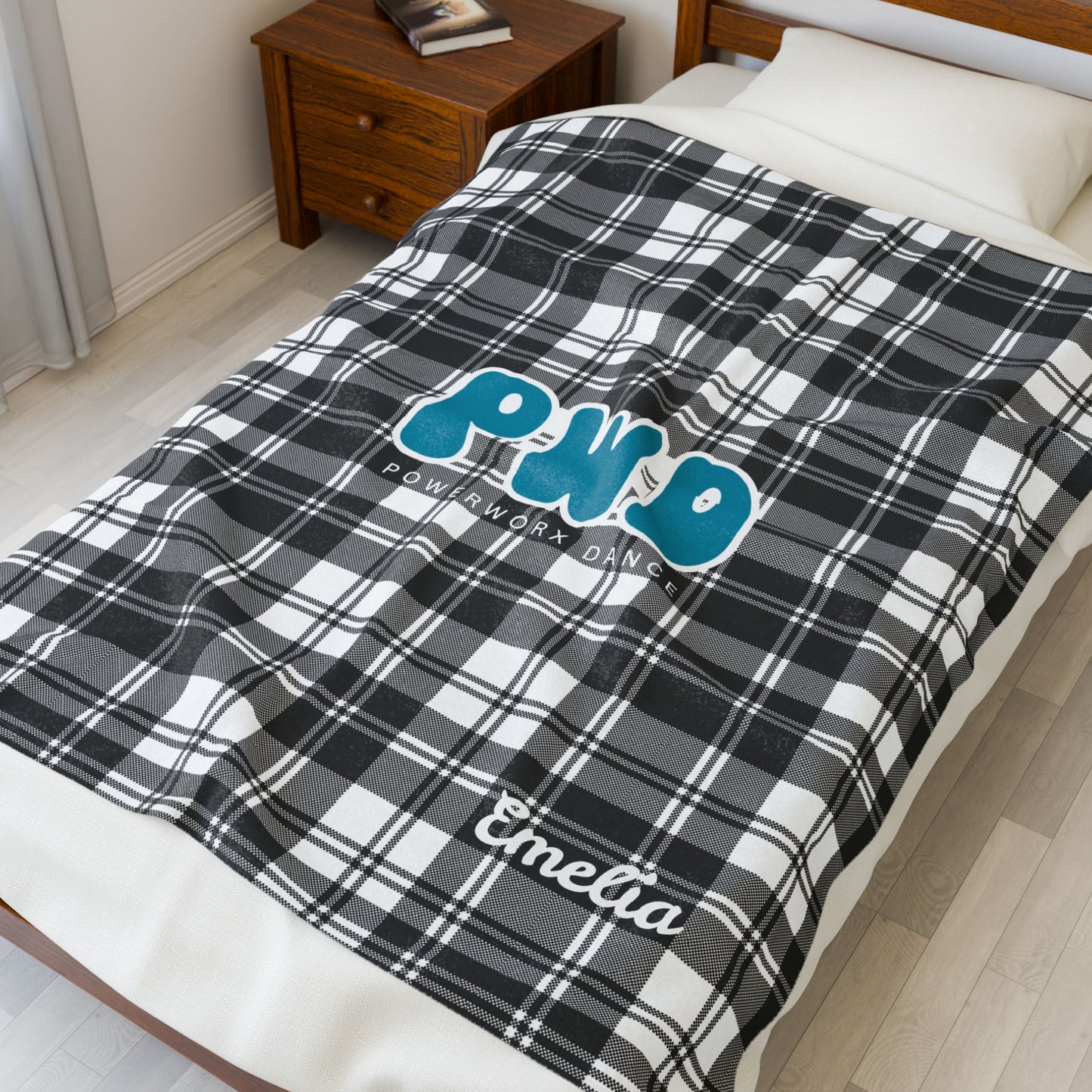 PWD |Cozy Plaid Velveteen Plush Blanket